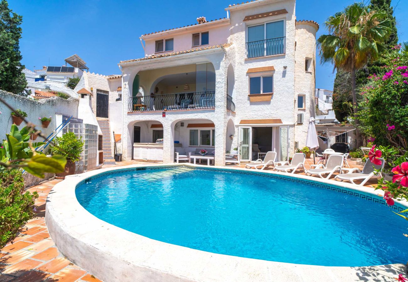 Lägenhet i Nerja - Chimenea 15 Private Pool and Parking by Casasol 