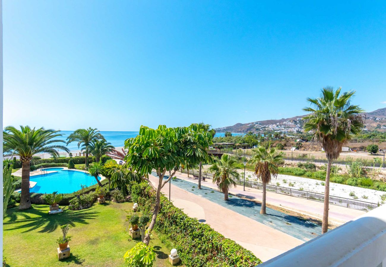 Lägenhet i Nerja - Stella Maris Beachfront 1B by Casasol 