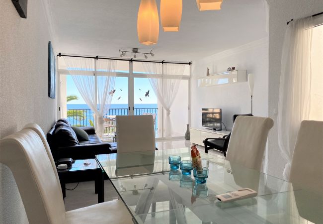 Lägenhet i Nerja - Tuhillo 2D Luxury Seaview by Casasol