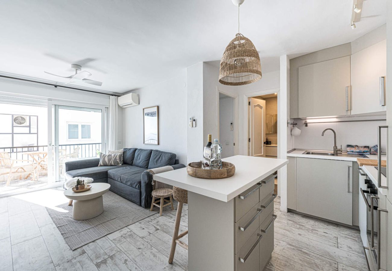 Rymlig lägenhet för par i Nerja - Acapulco 302