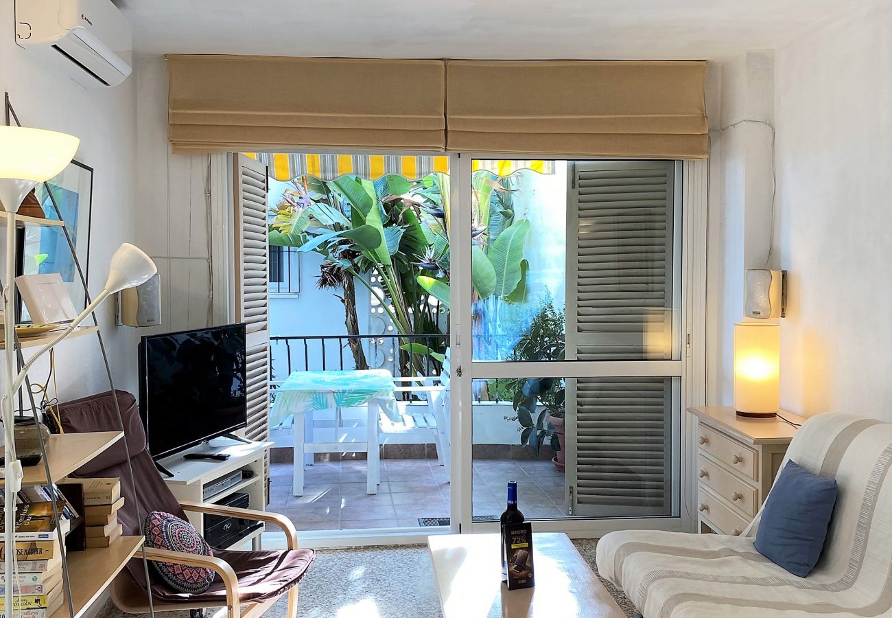 Lägenhet i Nerja - Acapulco Playa 100 Apartments Casasol