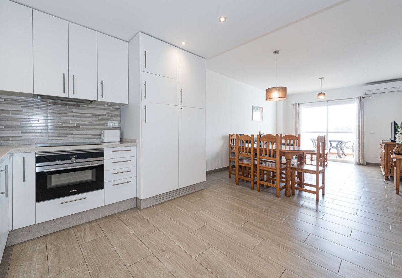 Lägenhet i Nerja - Lägenhet Valparaiso 1B vid Burriana Beach med pool och 2 badrum