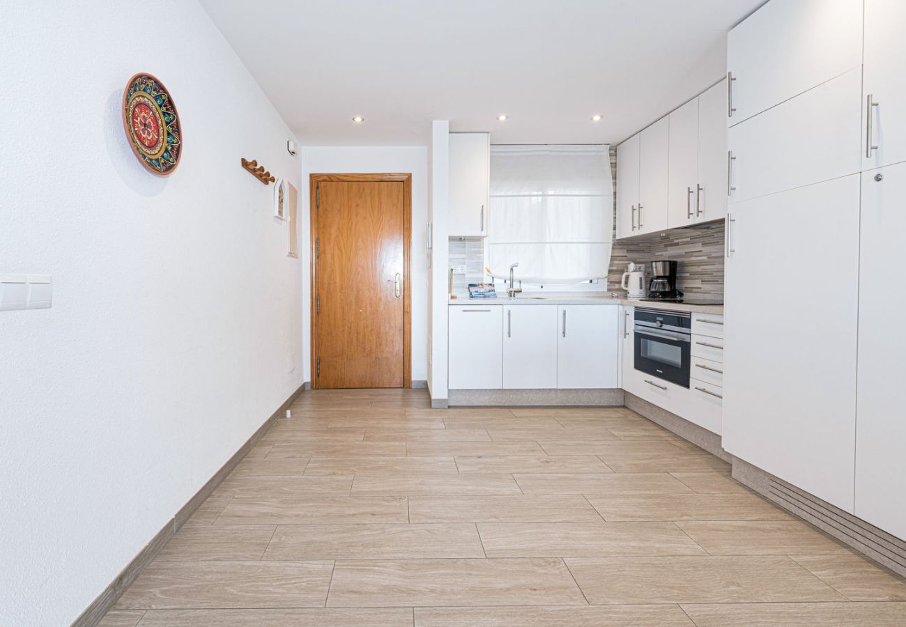 Lägenhet i Nerja - Lägenhet Valparaiso 1B vid Burriana Beach med pool och 2 badrum