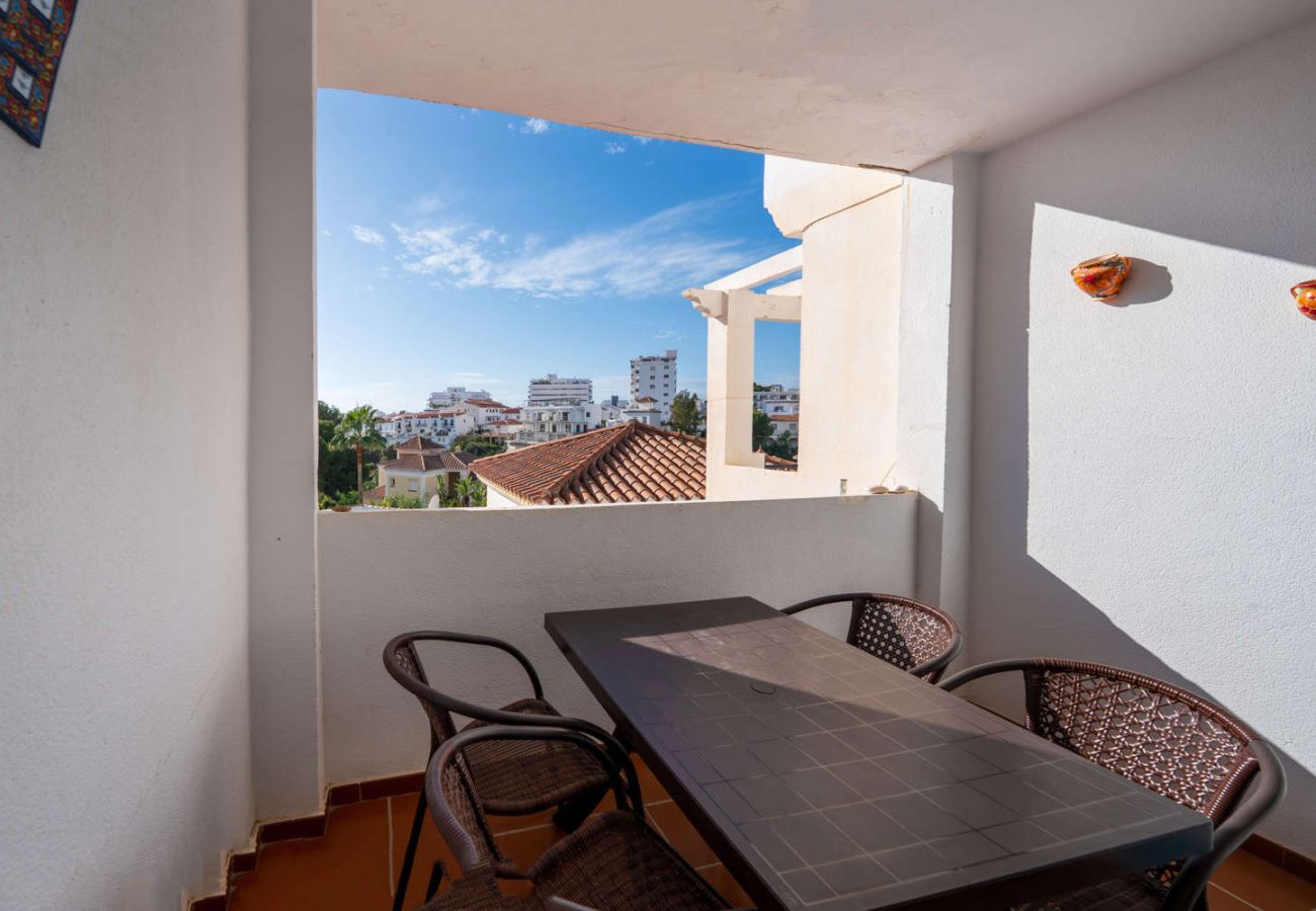 Lägenhet i Nerja - Lägenhet Valparaiso 1B vid Burriana Beach med pool och 2 badrum