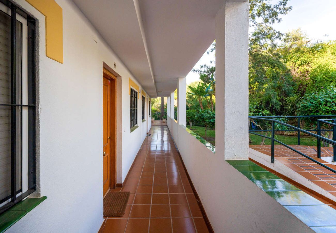 Lägenhet i Nerja - Lägenhet Valparaiso 1B vid Burriana Beach med pool och 2 badrum