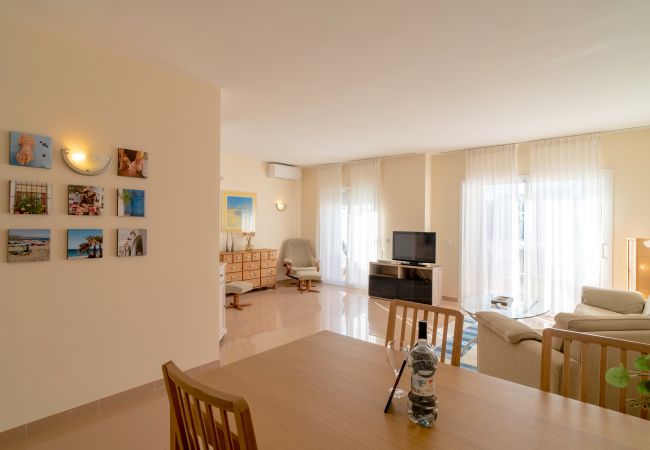 Lägenhet i Nerja - Mediterraneo 1J by Casasol