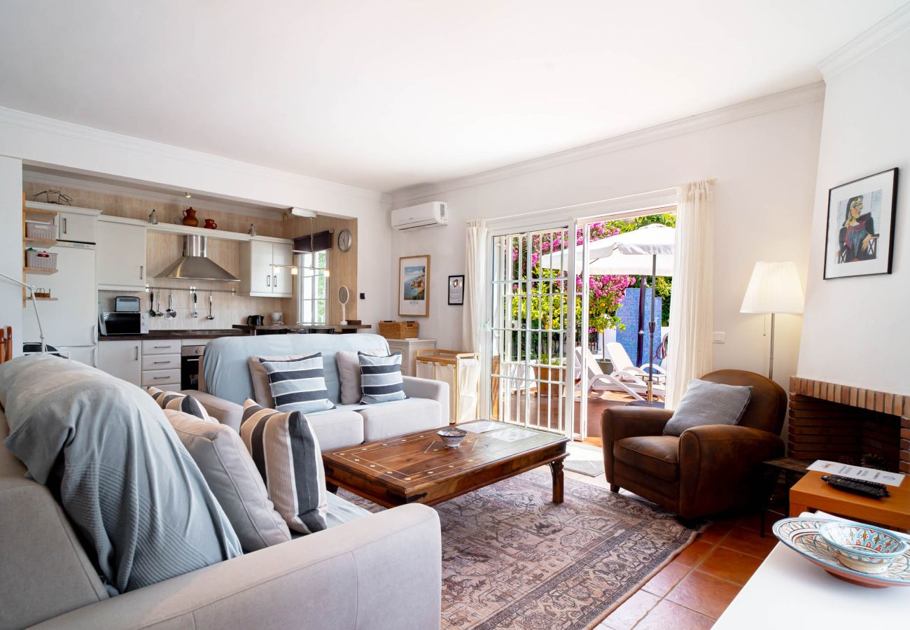 Villa i Torrox Costa - Villa Calidum: Villa med Privat Pool i Nerja