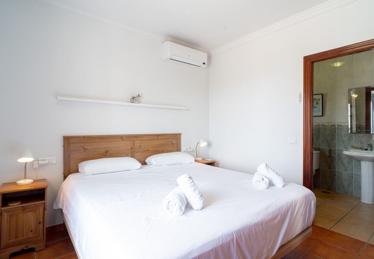 Villa i Torrox Costa - Villa Calidum: Villa med Privat Pool i Nerja