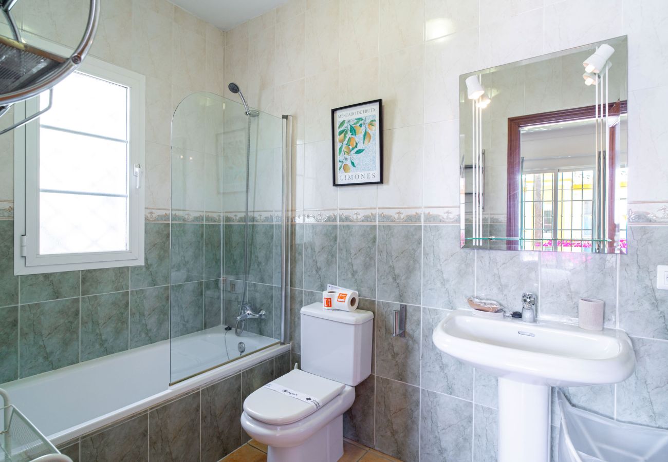 Villa i Torrox Costa - Villa Calidum: Villa med Privat Pool i Nerja