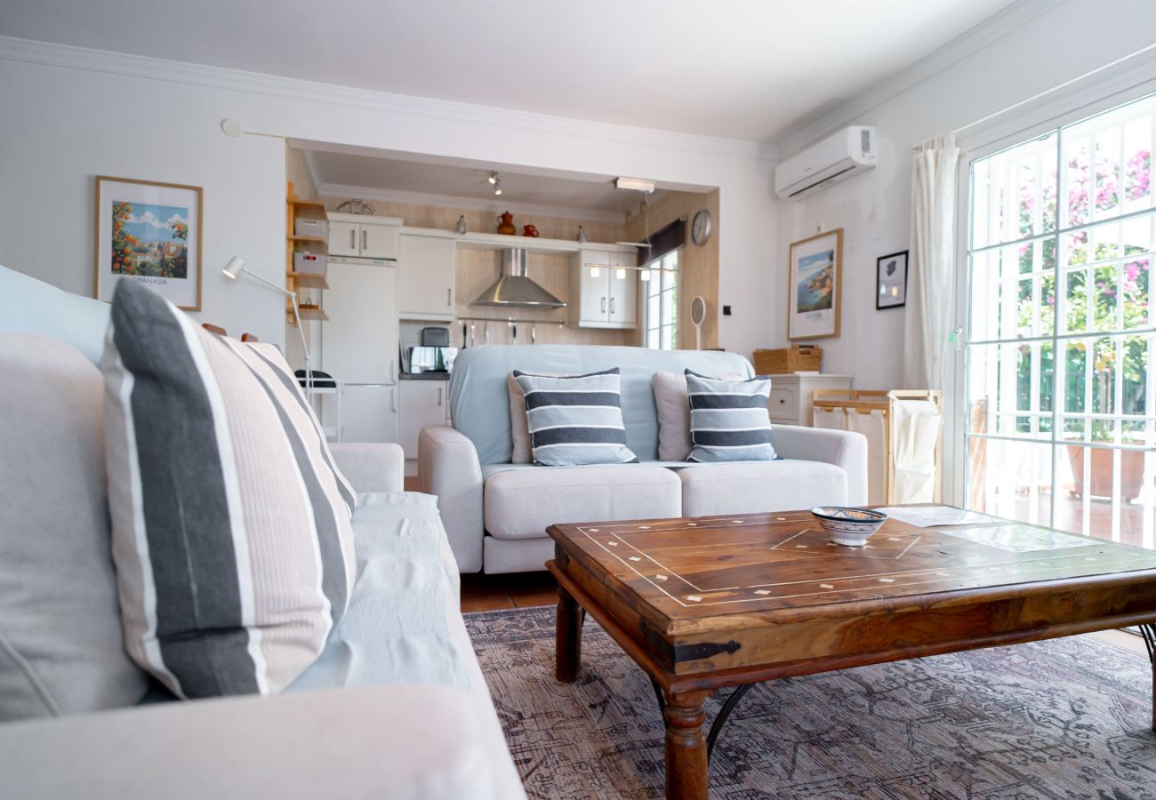 Villa i Torrox Costa - Villa Calidum: Villa med Privat Pool i Nerja
