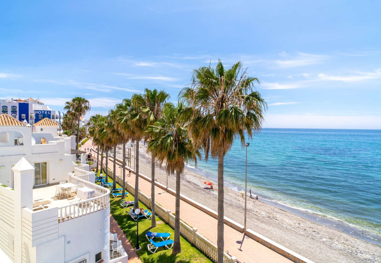 Lägenhet i Nerja - Stella Maris Beachfront 2J by Casasol 