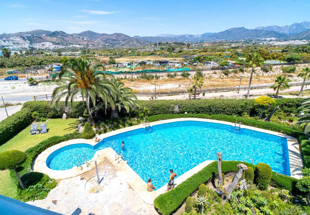 Lägenhet i Nerja - Stella Maris Beachfront 2J by Casasol 