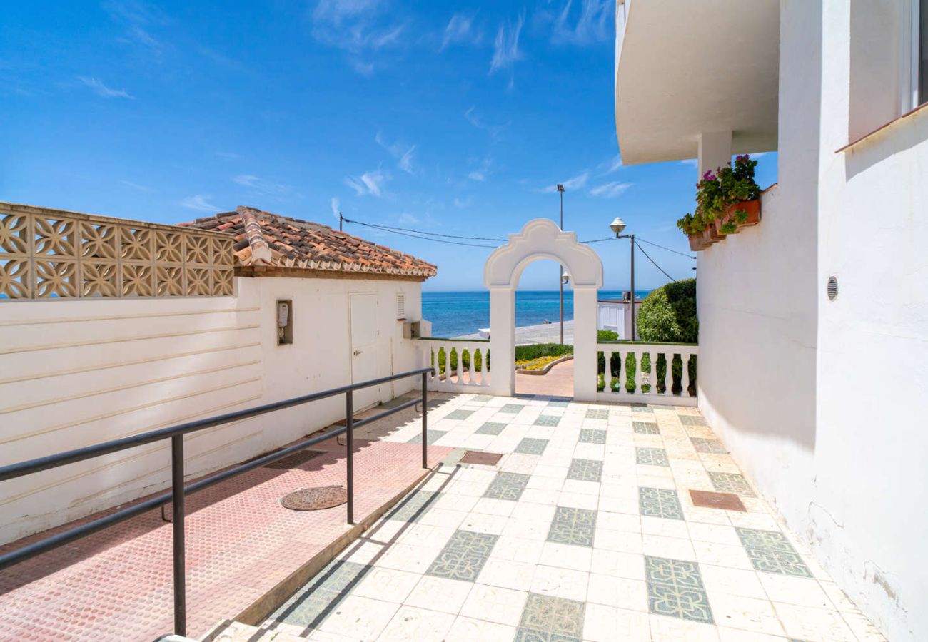 Lägenhet i Nerja - Stella Maris Beachfront 2J by Casasol 