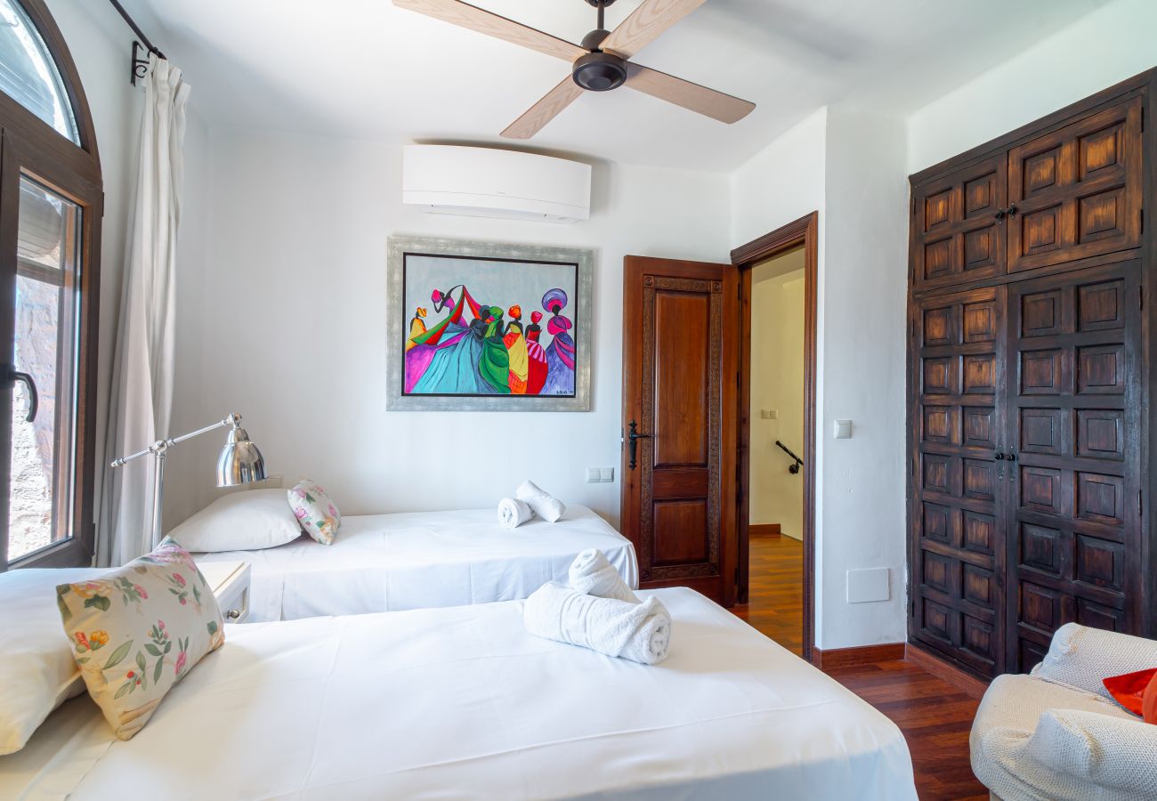 Stuga i Nerja - Capistrano Village Casa Garden