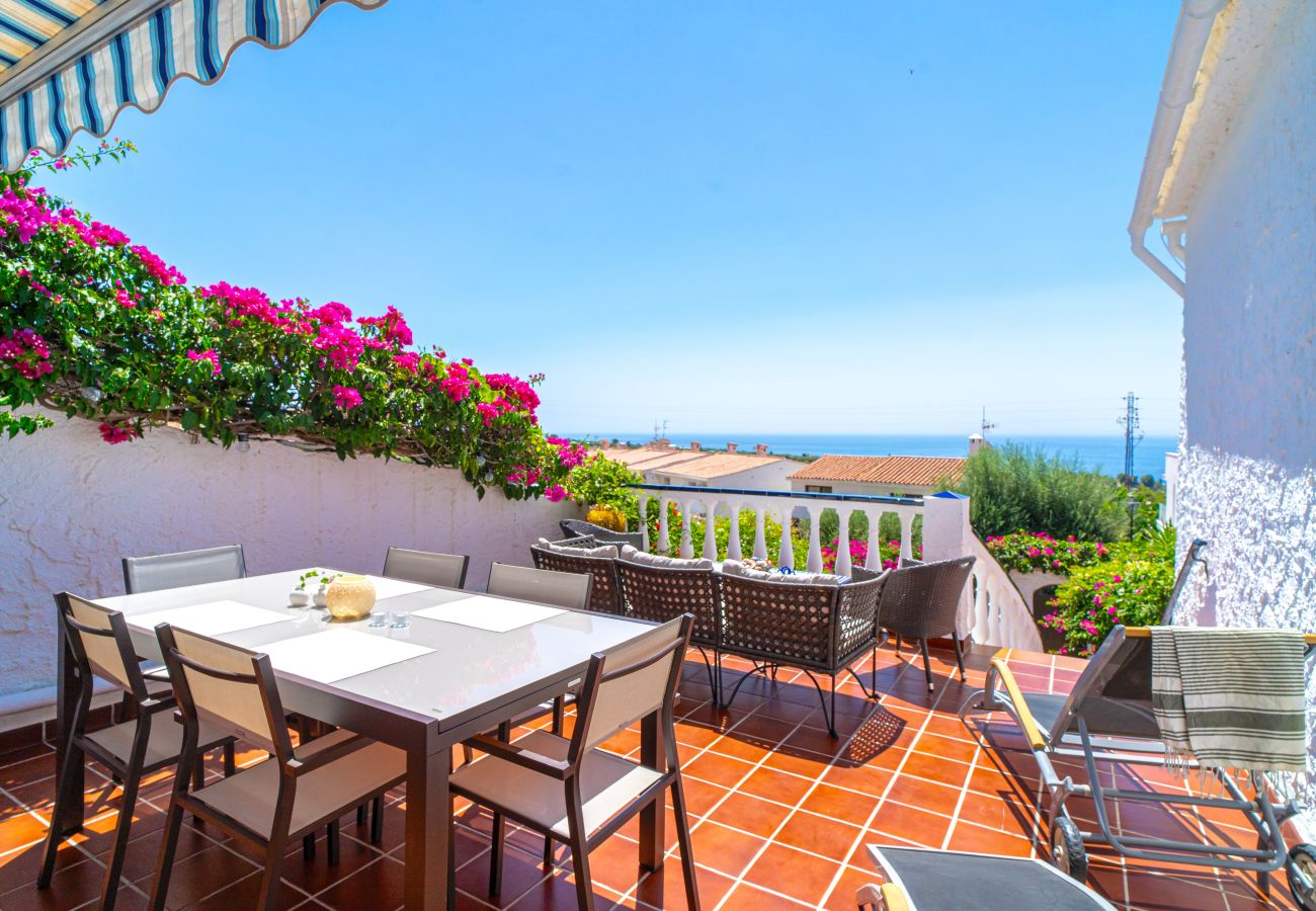 Radhus i Nerja - Capistrano Village Casa Corasol