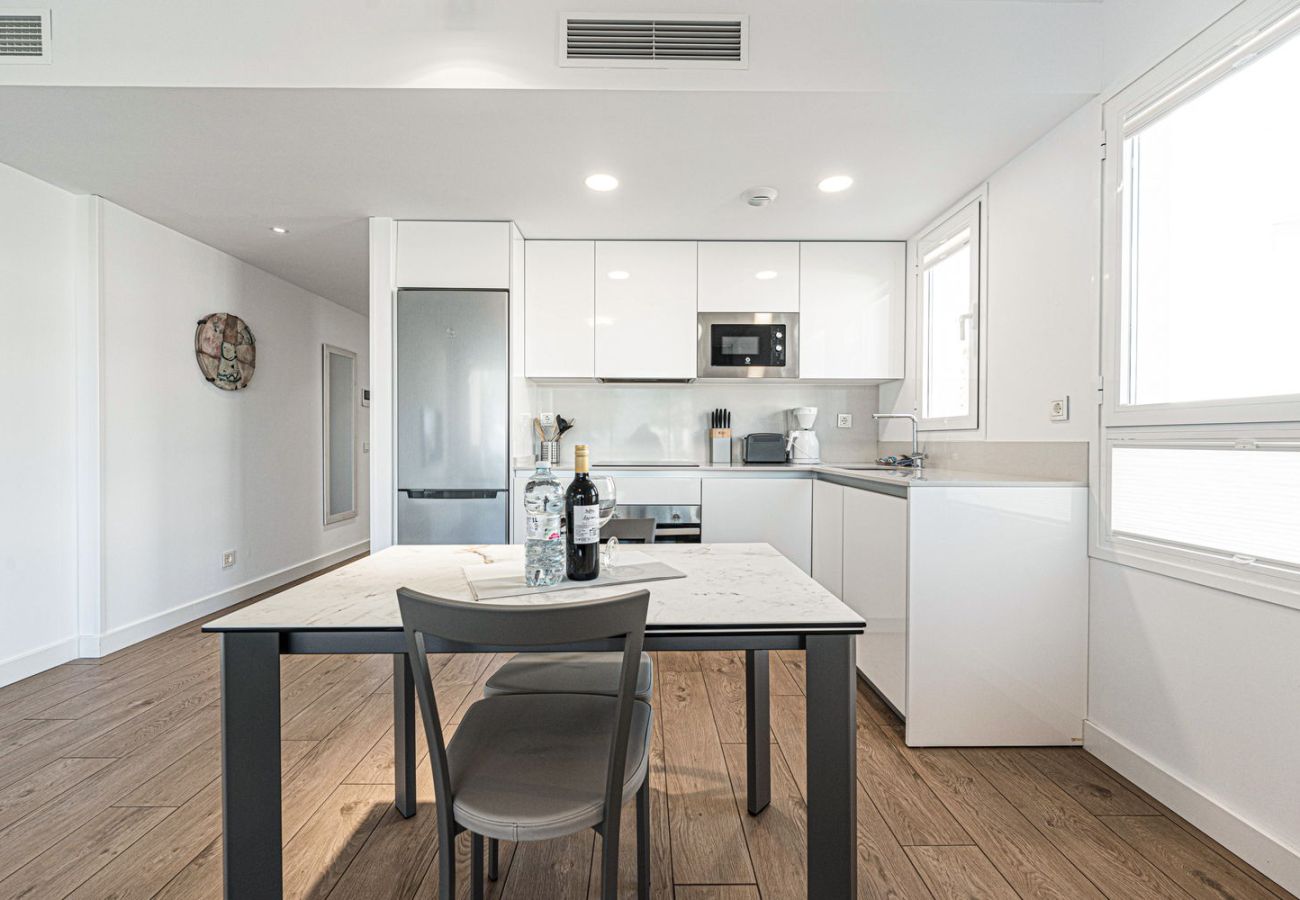 Lägenhet i Torrox Costa - Isea Calaceite 1111: Lyxlägenhet med Havsutsikt och Pool