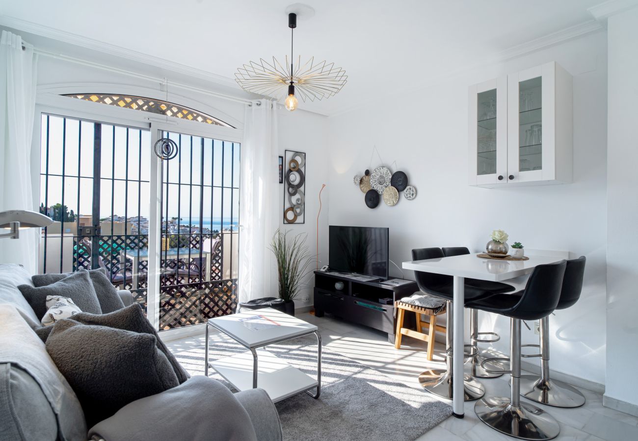 Lägenhet i Nerja - Lägenhet Casa Monica i Verano Azul: Havsutsikt och Taksolarium