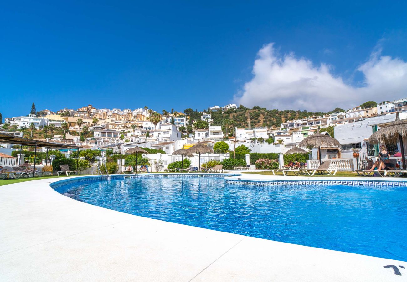 Lägenhet i Nerja - Lägenhet Tropicana 6C i Nerja med Havsutsikt