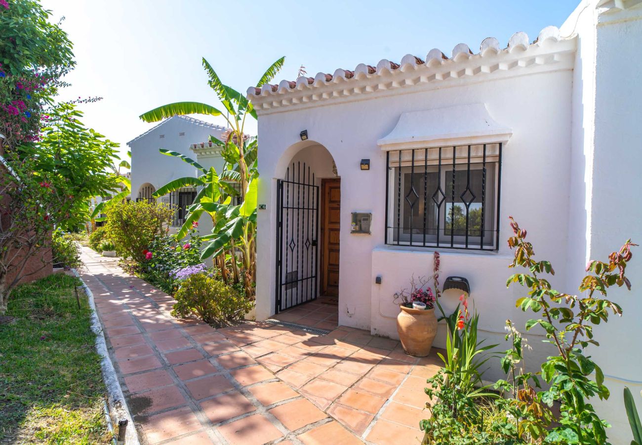 Lägenhet i Nerja - Lägenhet Tropicana 6C i Nerja med Havsutsikt