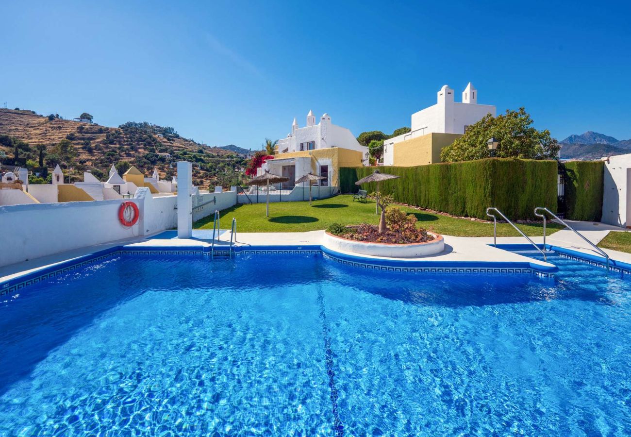 Radhus i Nerja - Casablanca 9: Duplex med terrasser i flera nivåer, havsutsikt och solnedgång