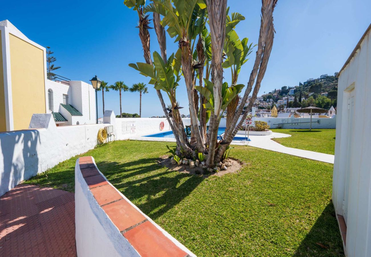 Radhus i Nerja - Casablanca 9: Duplex med terrasser i flera nivåer, havsutsikt och solnedgång