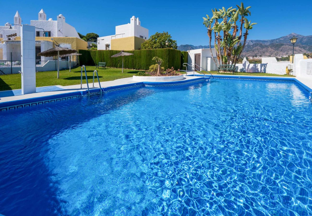 Radhus i Nerja - Casablanca 9: Duplex med terrasser i flera nivåer, havsutsikt och solnedgång