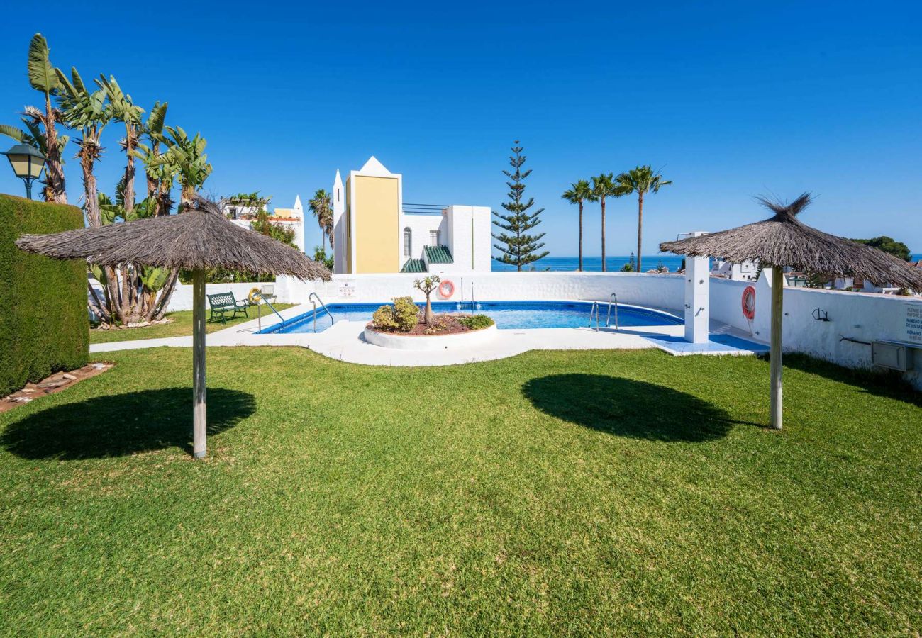 Radhus i Nerja - Casablanca 9: Duplex med terrasser i flera nivåer, havsutsikt och solnedgång