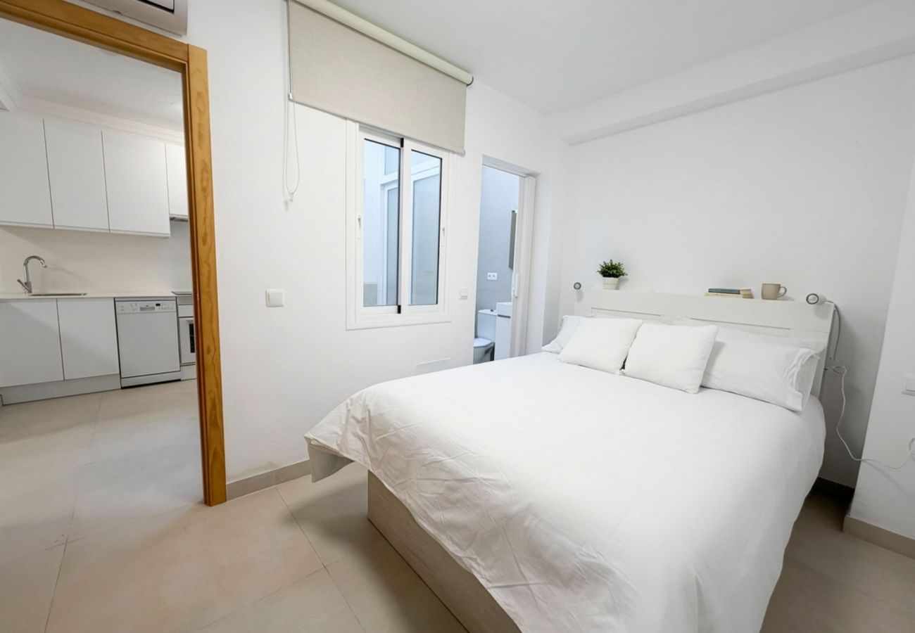 Radhus i Nerja - Casa Chica: Semesterhus med privat takterrass på Calle Cristo, Nerja