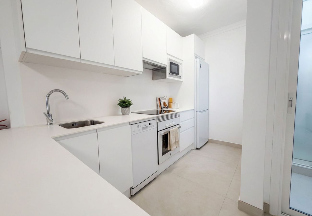 Radhus i Nerja - Casa Chica: Semesterhus med privat takterrass på Calle Cristo, Nerja