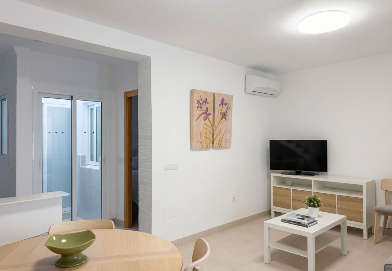 Radhus i Nerja - Casa Chica: Semesterhus med privat takterrass på Calle Cristo, Nerja