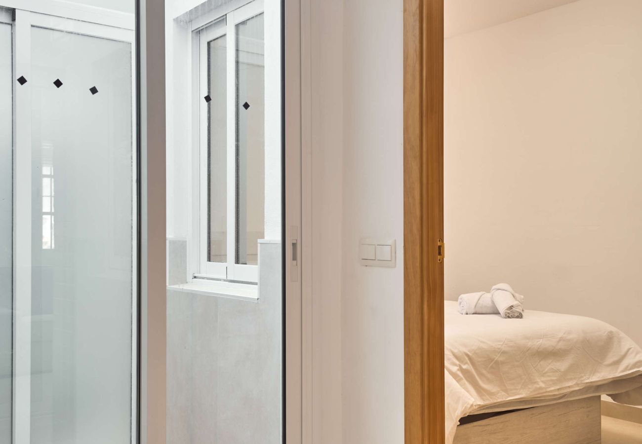 Radhus i Nerja - Casa Chica: Semesterhus med privat takterrass på Calle Cristo, Nerja