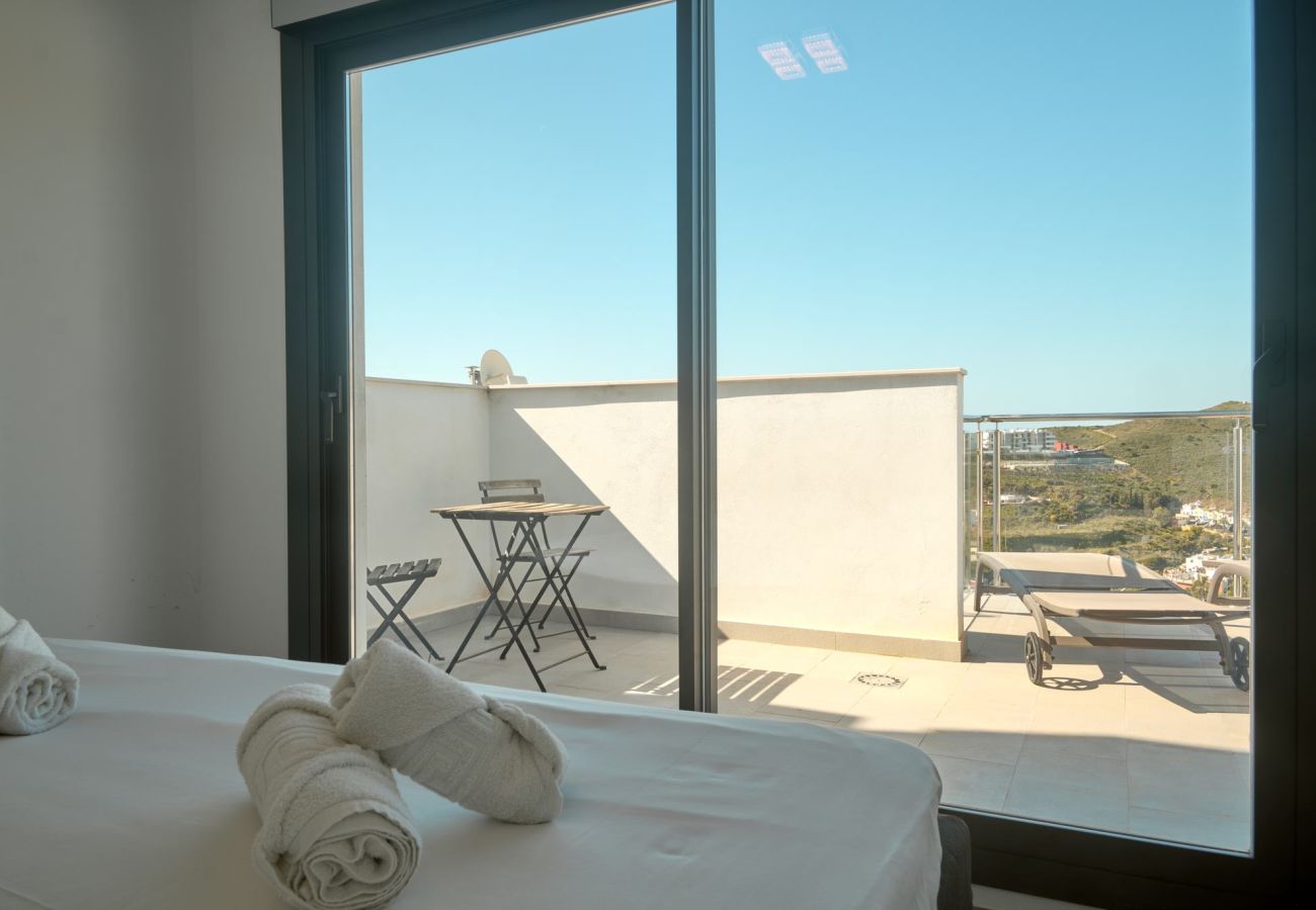 Lägenhet i Nerja - Penthouse Balcón del Mar D4: 3 terrasser & uppvärmd pool