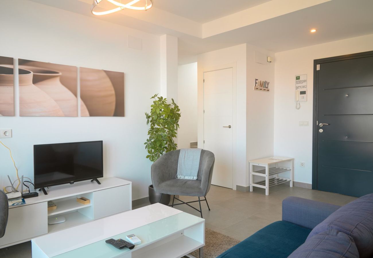 Lägenhet i Nerja - Penthouse Balcón del Mar D4: 3 terrasser & uppvärmd pool