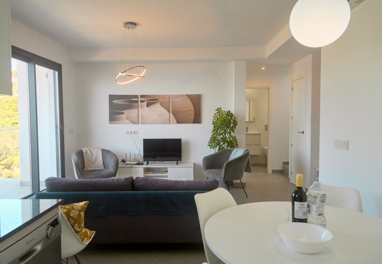 Lägenhet i Nerja - Penthouse Balcón del Mar D4: 3 terrasser & uppvärmd pool