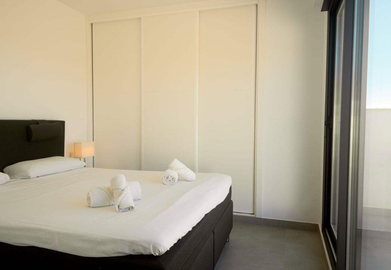 Lägenhet i Nerja - Penthouse Balcón del Mar D4: 3 terrasser & uppvärmd pool