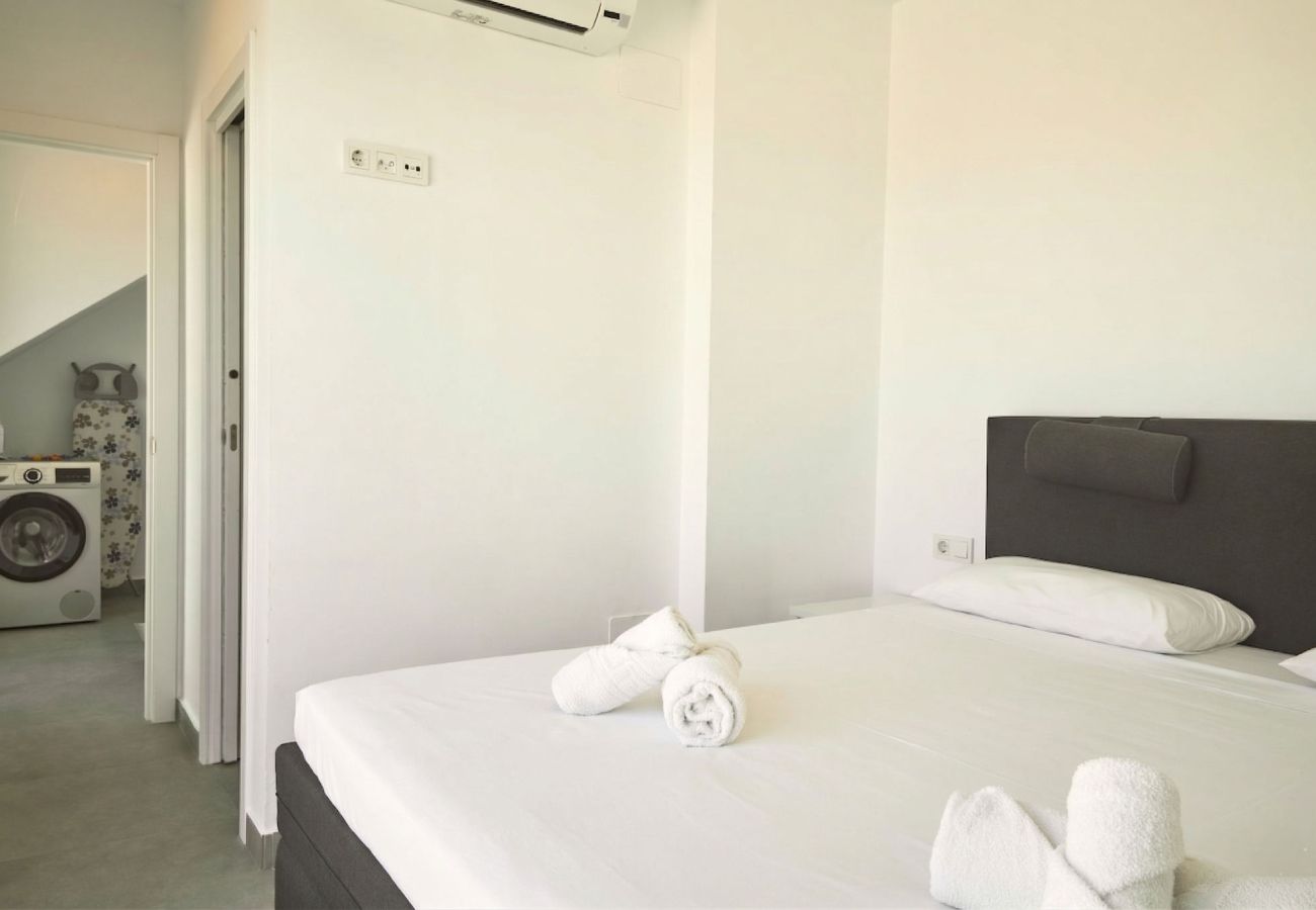 Lägenhet i Nerja - Penthouse Balcon del Mar D4: 3 terrasser & uppvärmd pool i Nerja