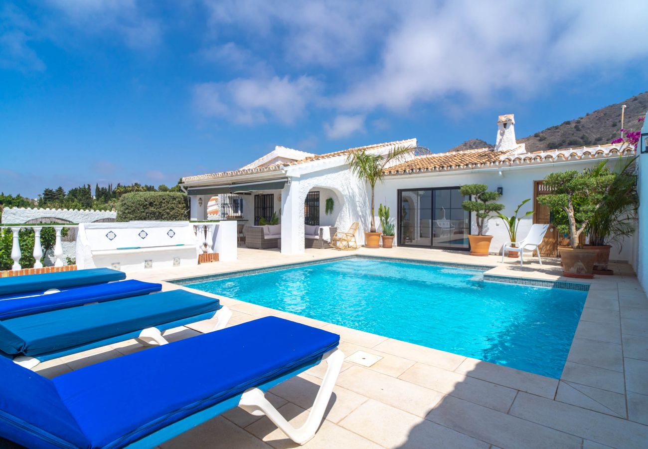 Villa i Nerja - Villa La Casita: Villa med privat pool i Fuente del Badén, Nerja