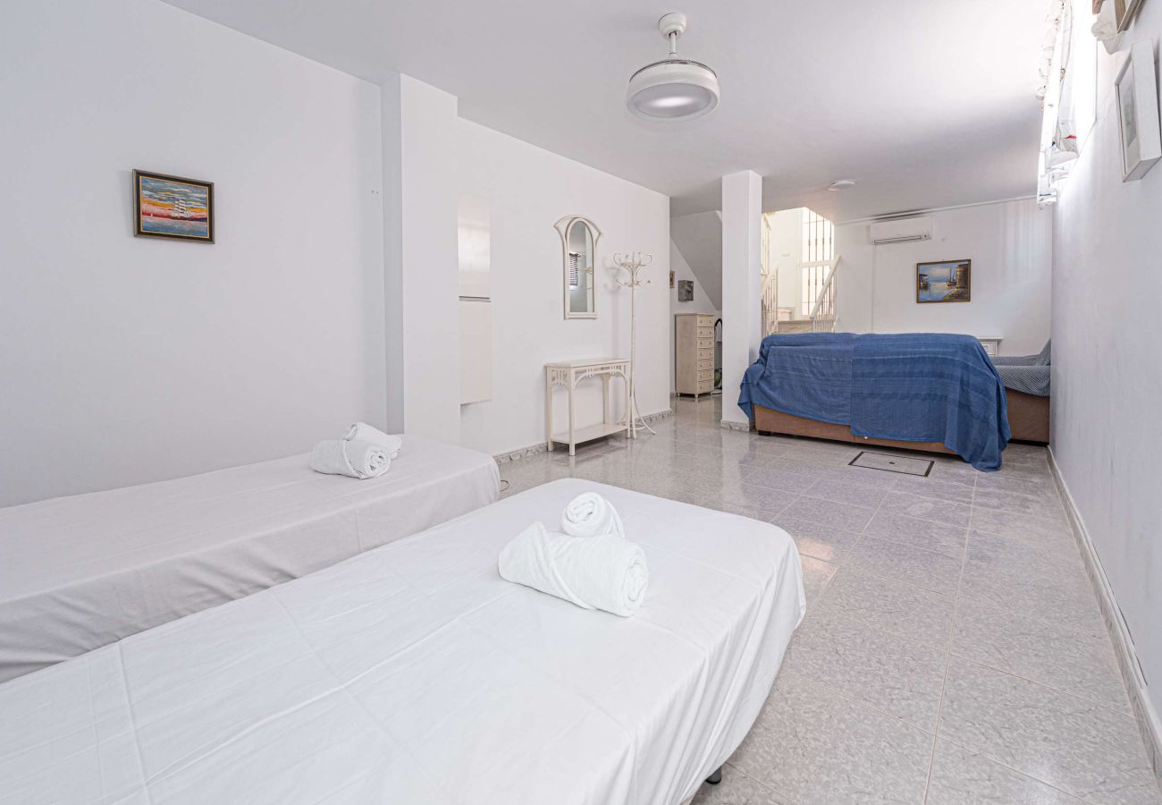 Villa i Nerja - Villa Punta Lara 15: Villa med Privat Pool för 5 med Havsutsikt, Nerja
