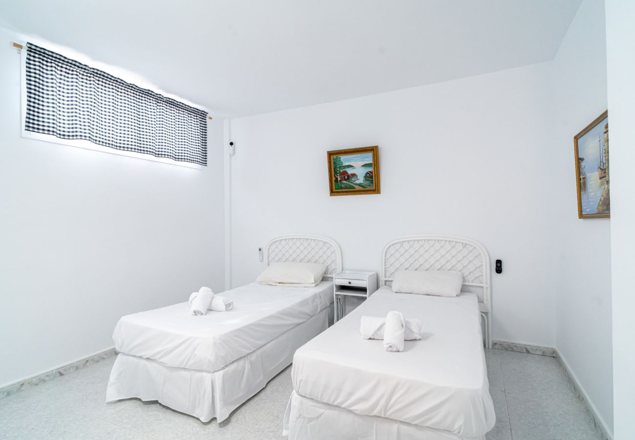 Villa i Nerja - Villa Punta Lara 15: Villa med Privat Pool för 5 med Havsutsikt, Nerja
