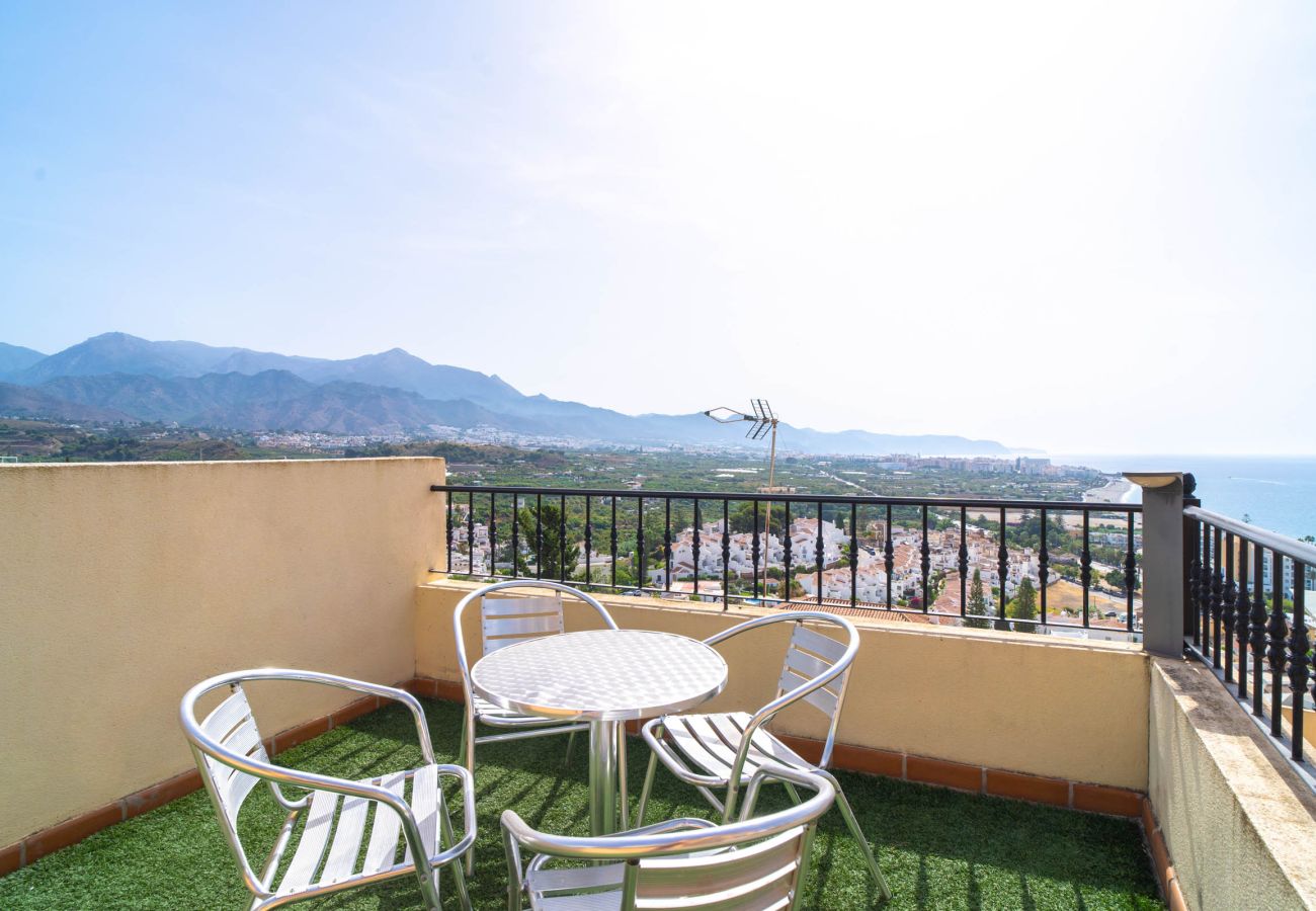 Villa i Nerja - Villa Punta Lara 15: Villa med Privat Pool för 5 med Havsutsikt, Nerja