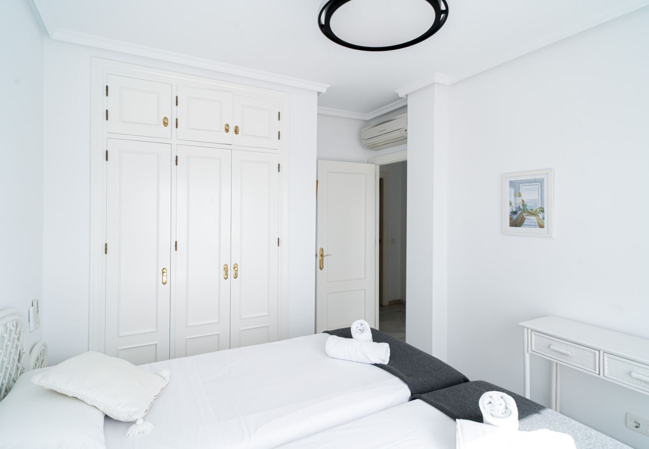 Villa i Nerja - Villa Punta Lara 15: Villa med Privat Pool för 5 med Havsutsikt, Nerja
