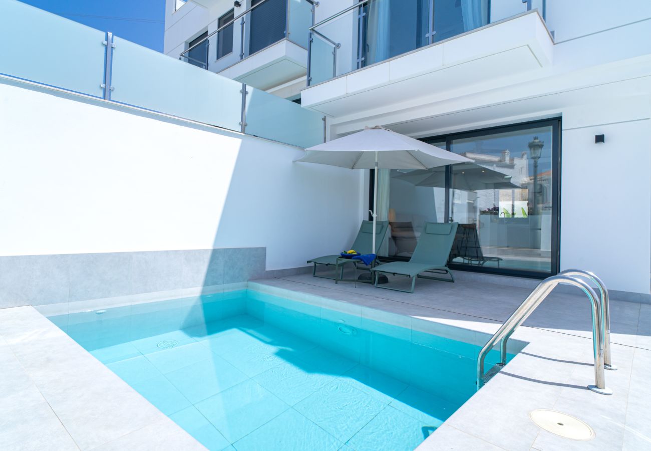 Villa i Nerja - Casa Mezcal – Villa för 4 personer med privat pool och bubbelbad i Nerja