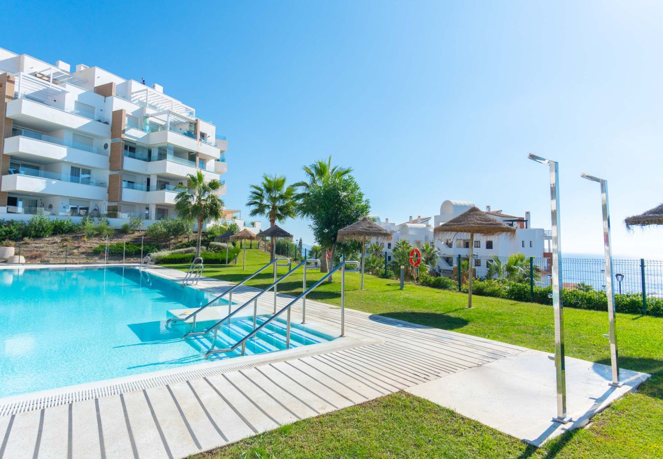 Lägenhet i Torrox - Luxury Seaview Isea 2231 by Casasol